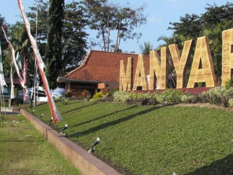 Hôtel Manyar Garden à Banyuwangi  Extérieur photo