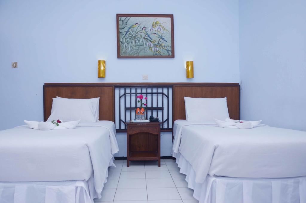Hôtel Manyar Garden à Banyuwangi  Extérieur photo