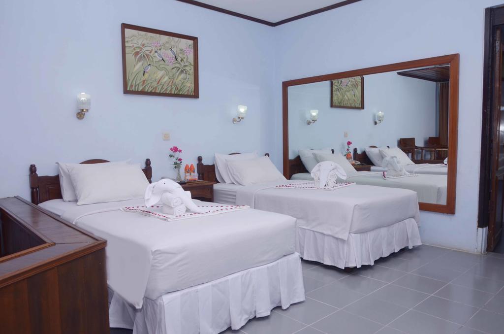 Hôtel Manyar Garden à Banyuwangi  Extérieur photo
